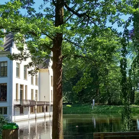 Holiday home Boshof 5 In Bosrijke, Rustige Omgeving! Ermelo